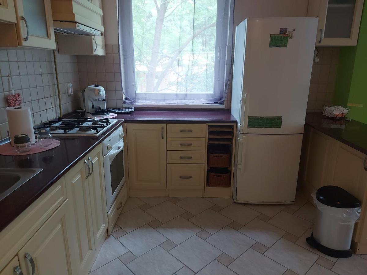 Lara Apartman Debrecen Luaran gambar
