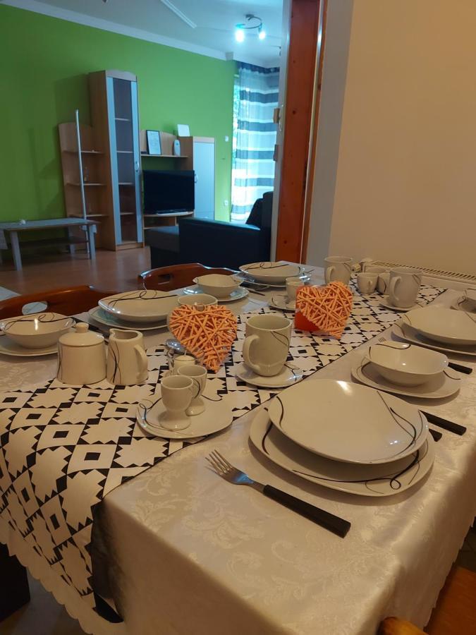 Lara Apartman Debrecen Luaran gambar
