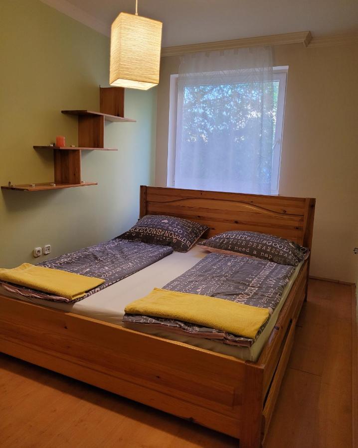 Lara Apartman Debrecen Luaran gambar