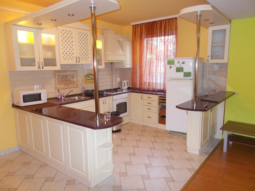 Lara Apartman Debrecen Luaran gambar