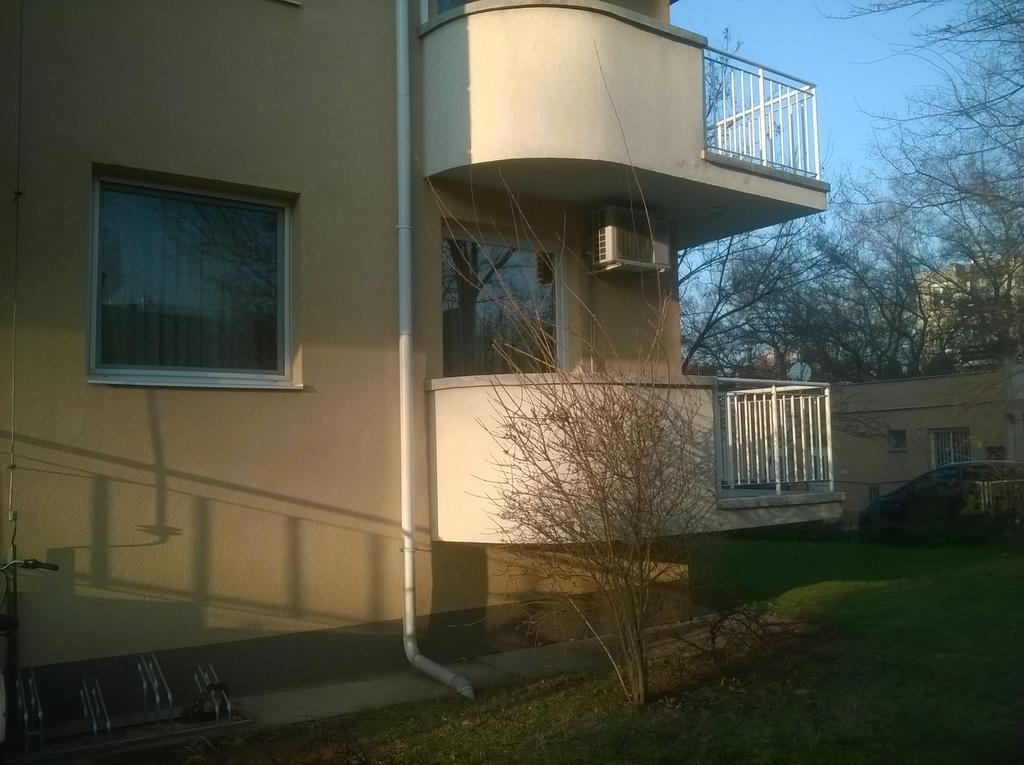 Lara Apartman Debrecen Luaran gambar